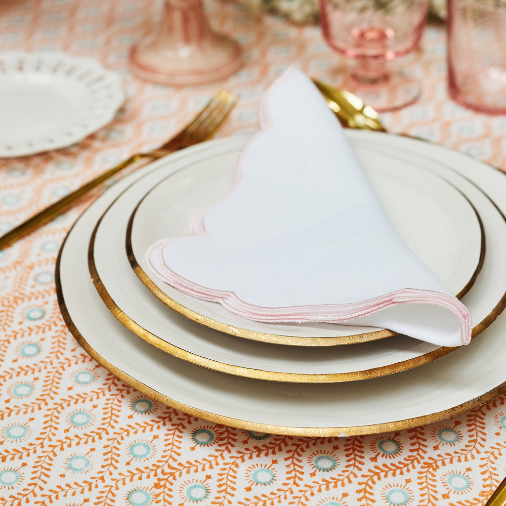 Embroidered Scallop Napkin, Set of 4 in Pale Pink