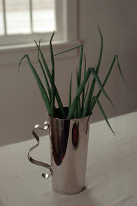Squiggle Pitcher