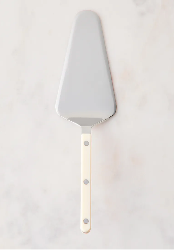 Bistrot Shiny Finish Cake Server in Ivory