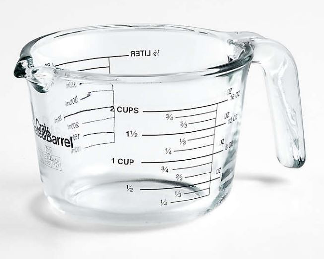 Crate & Barrel 2-Cup Glass Measuring Cup
