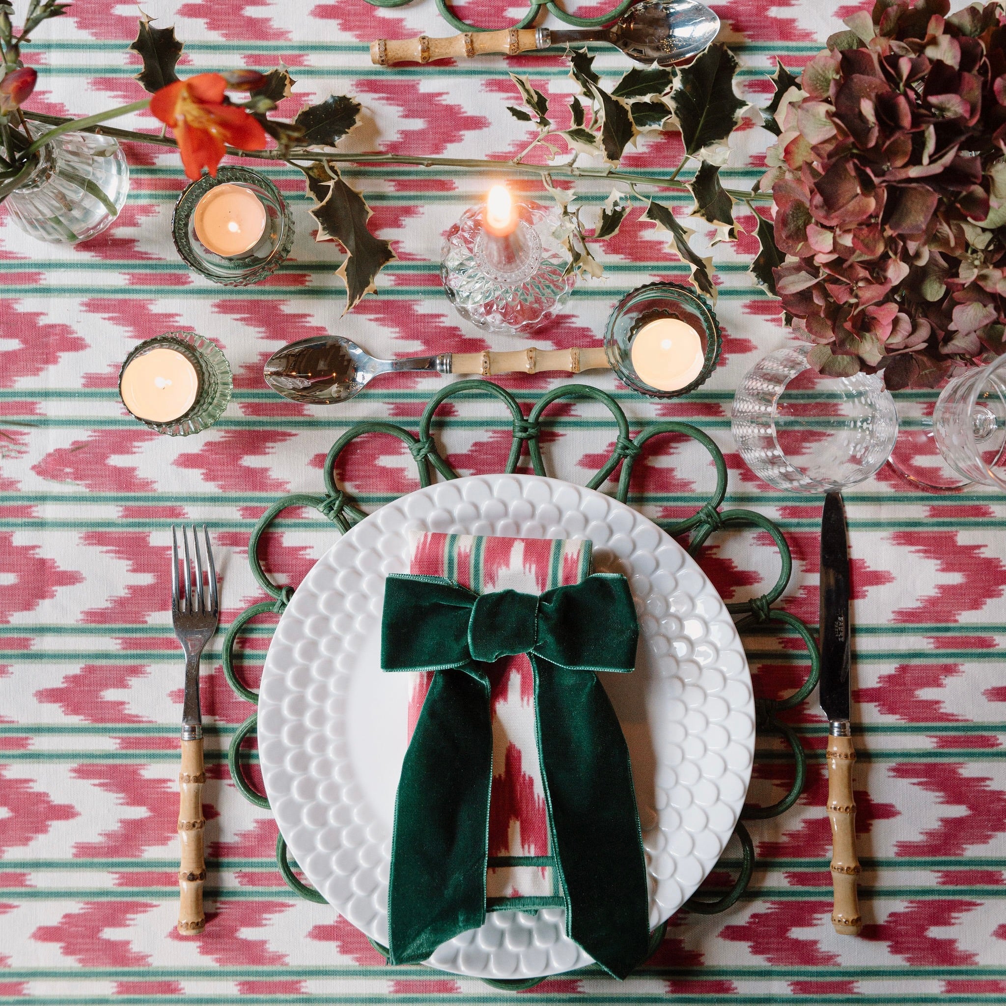 Gaia Green Rattan Flower Placemat, Set of 4