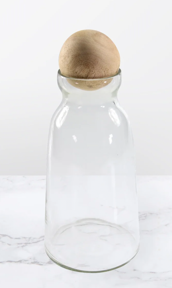 Decanter with Wood Stopper