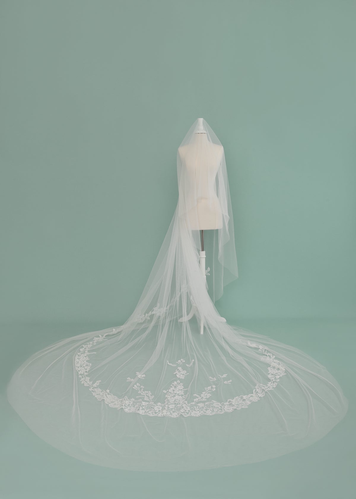 Donata Veil