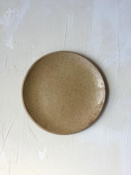 8.5 inch Orb Plate in Sand