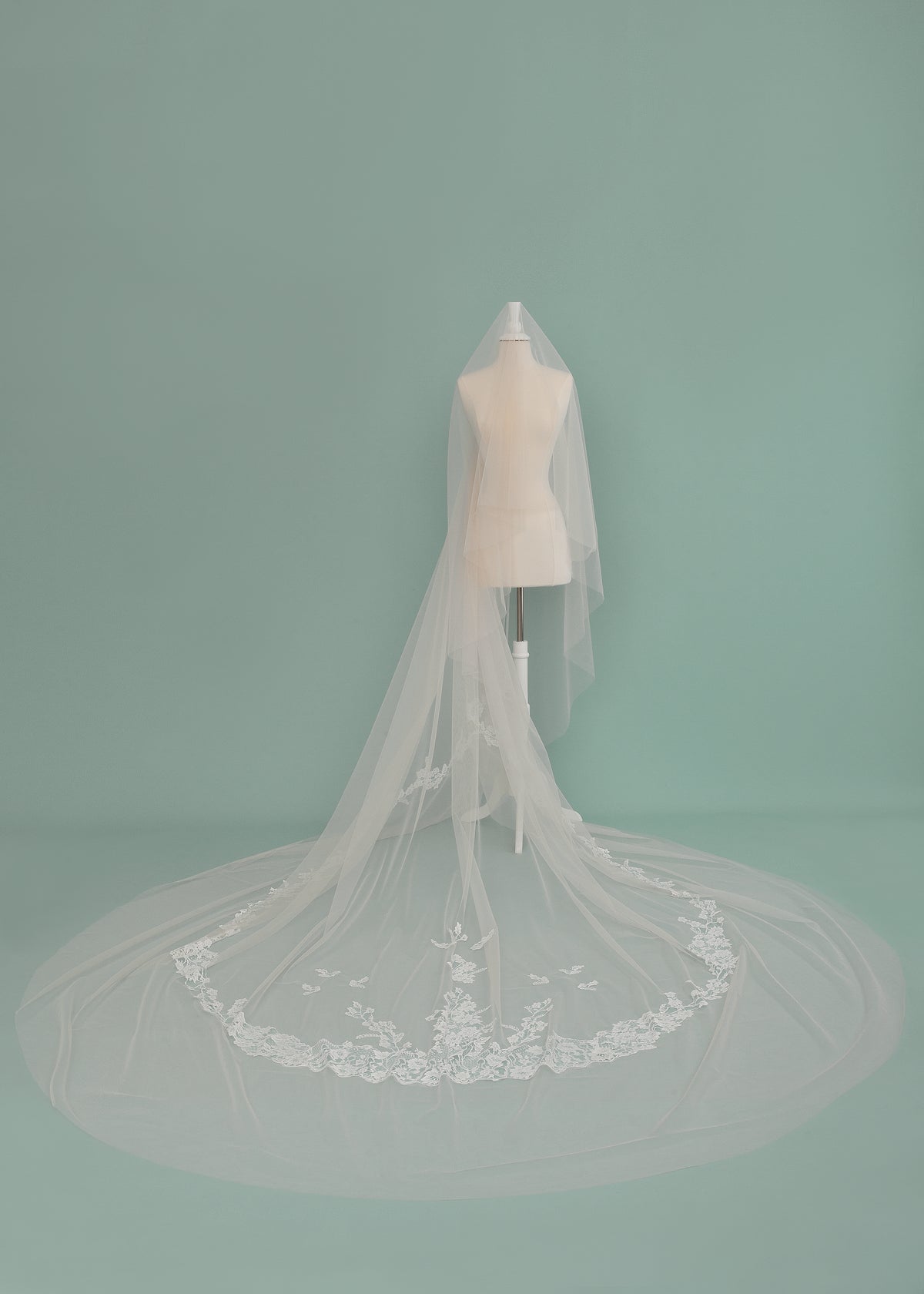 Donata Veil