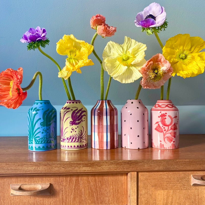 Genie in a Bottle Vase in Baby Lilac & Red Floral
