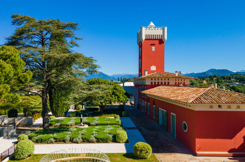 Chateau de Cremat Tour