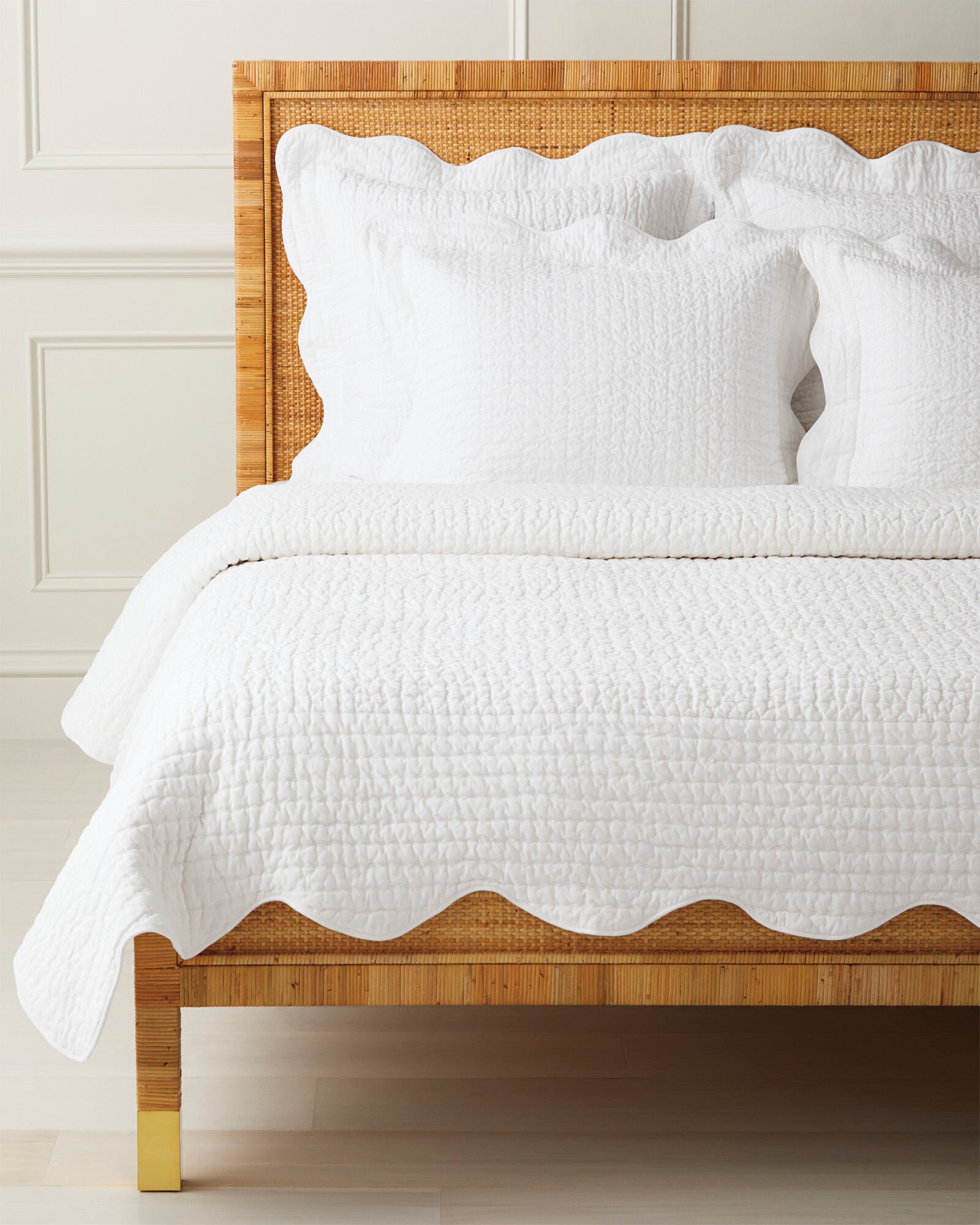 Baywood Quilt - White - King Size