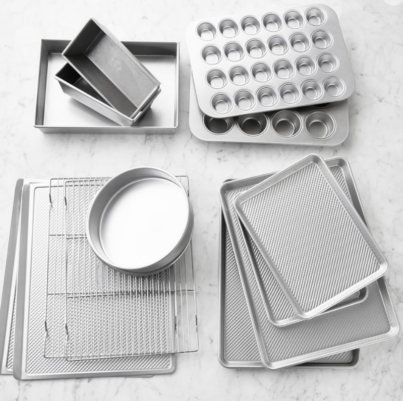 Williams Sonoma Traditionaltouch™ 15-Piece Bakeware Set