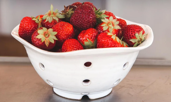 Windrow Berry Bowl