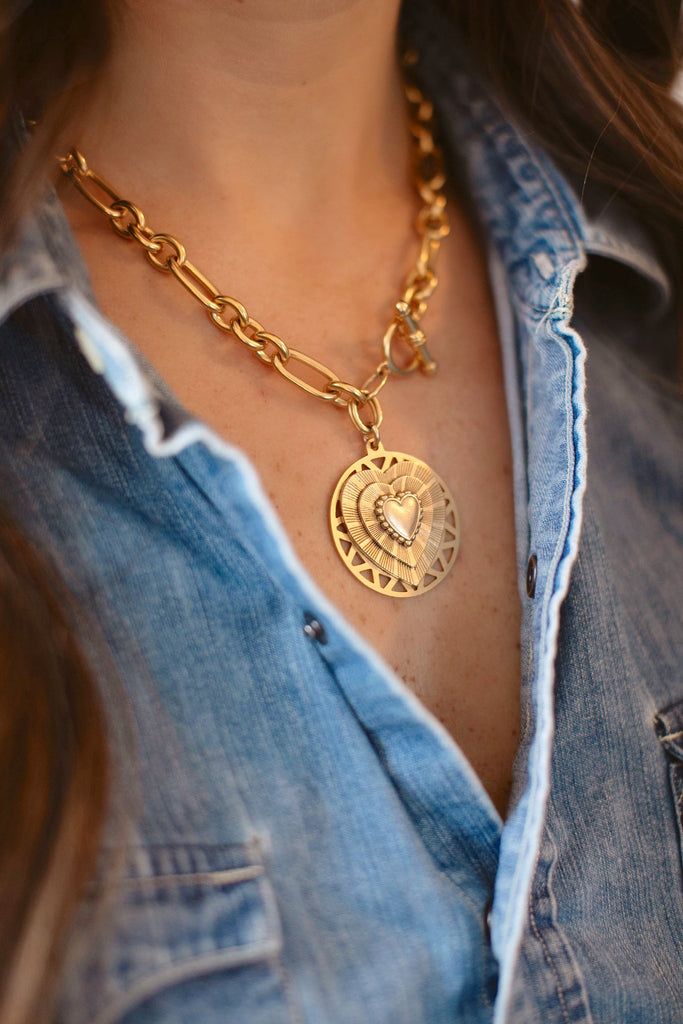 Amora Necklace