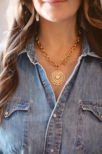 Amora Necklace