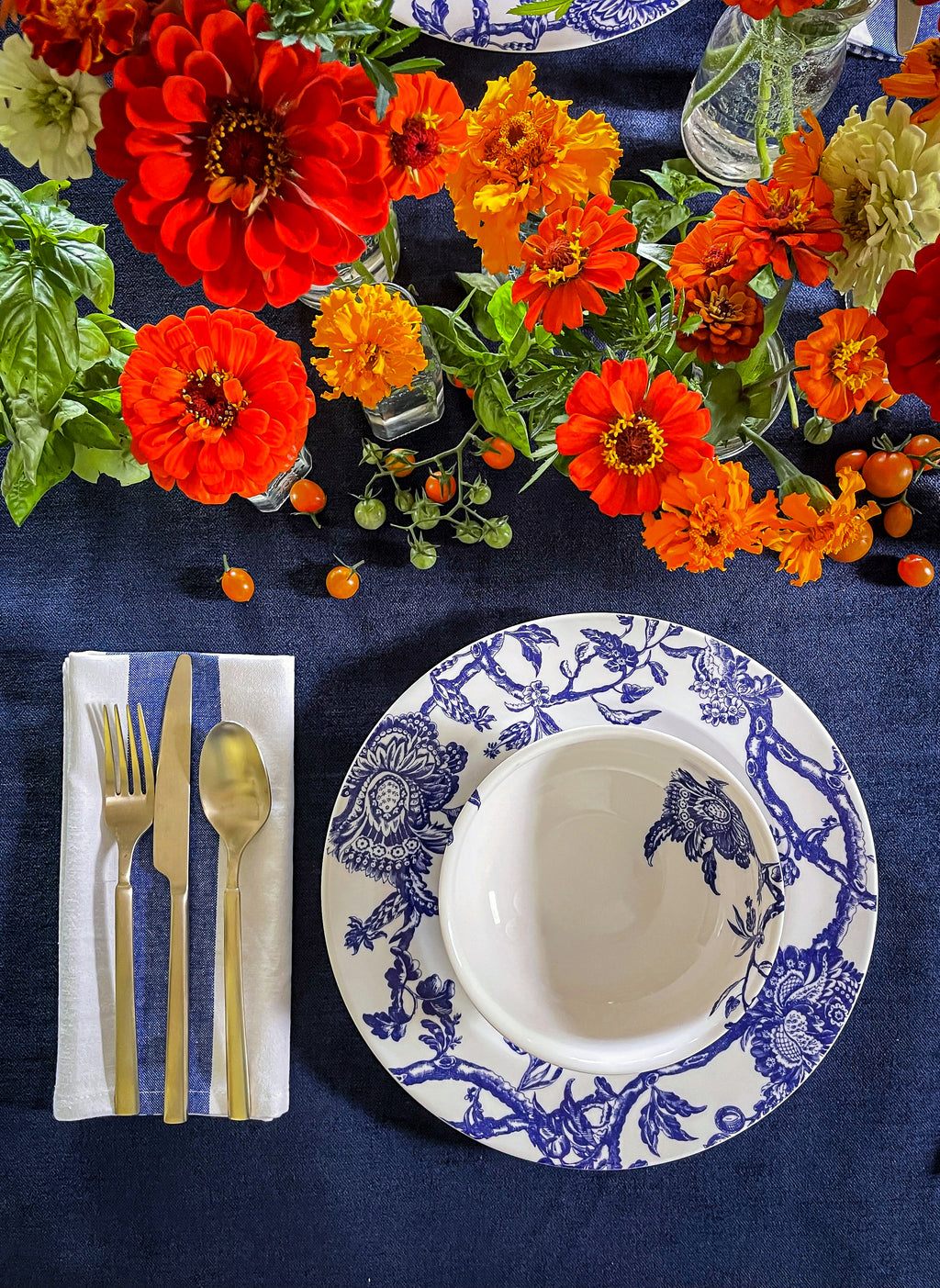 Arcadia Rimmed Dinner Plate Blue