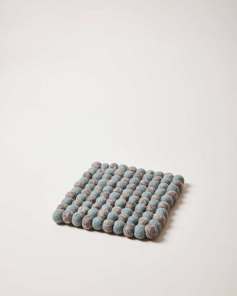 ARTISAN FELT POM POM TRIVET