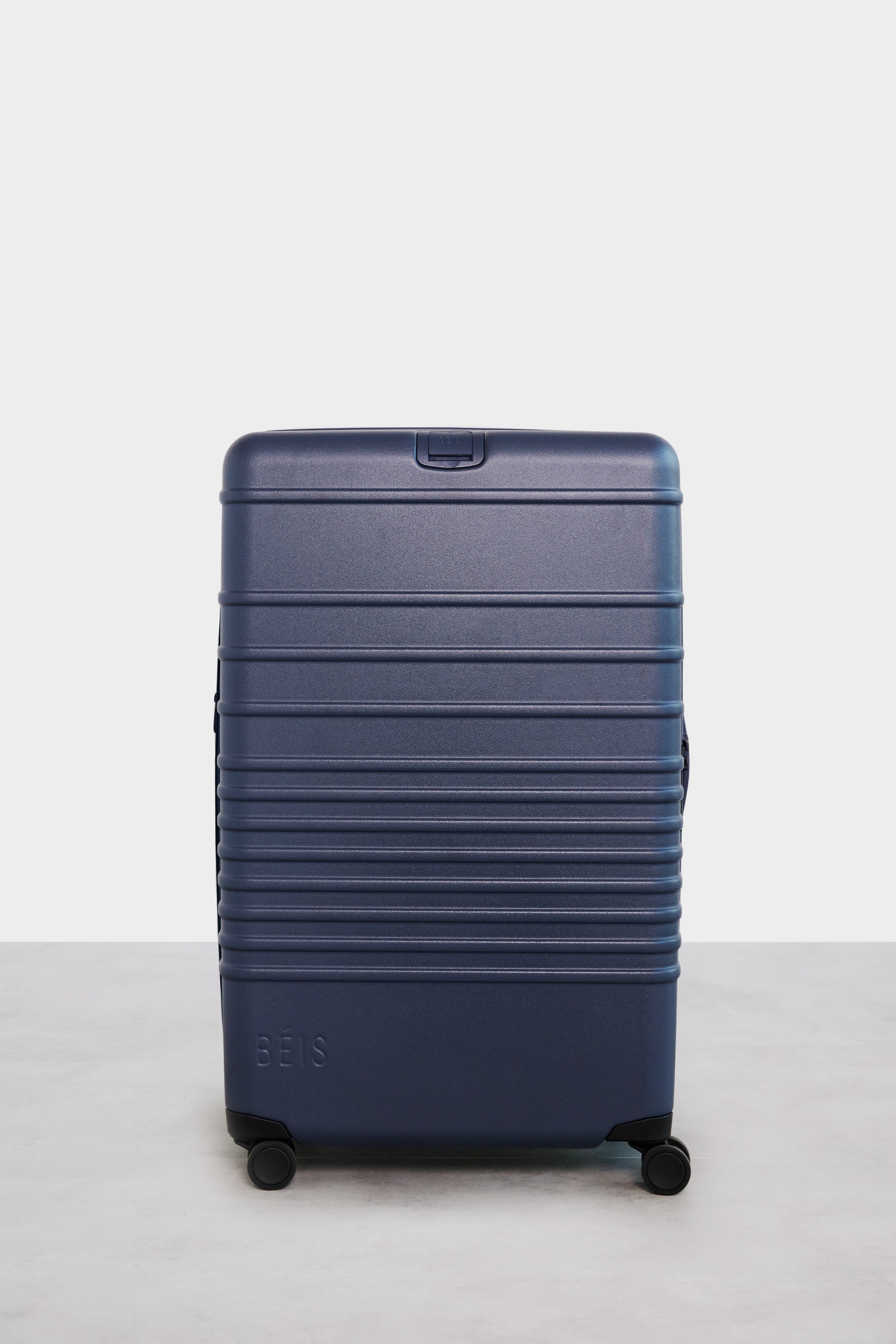 29" Large Check-In Roller - Color: Navy