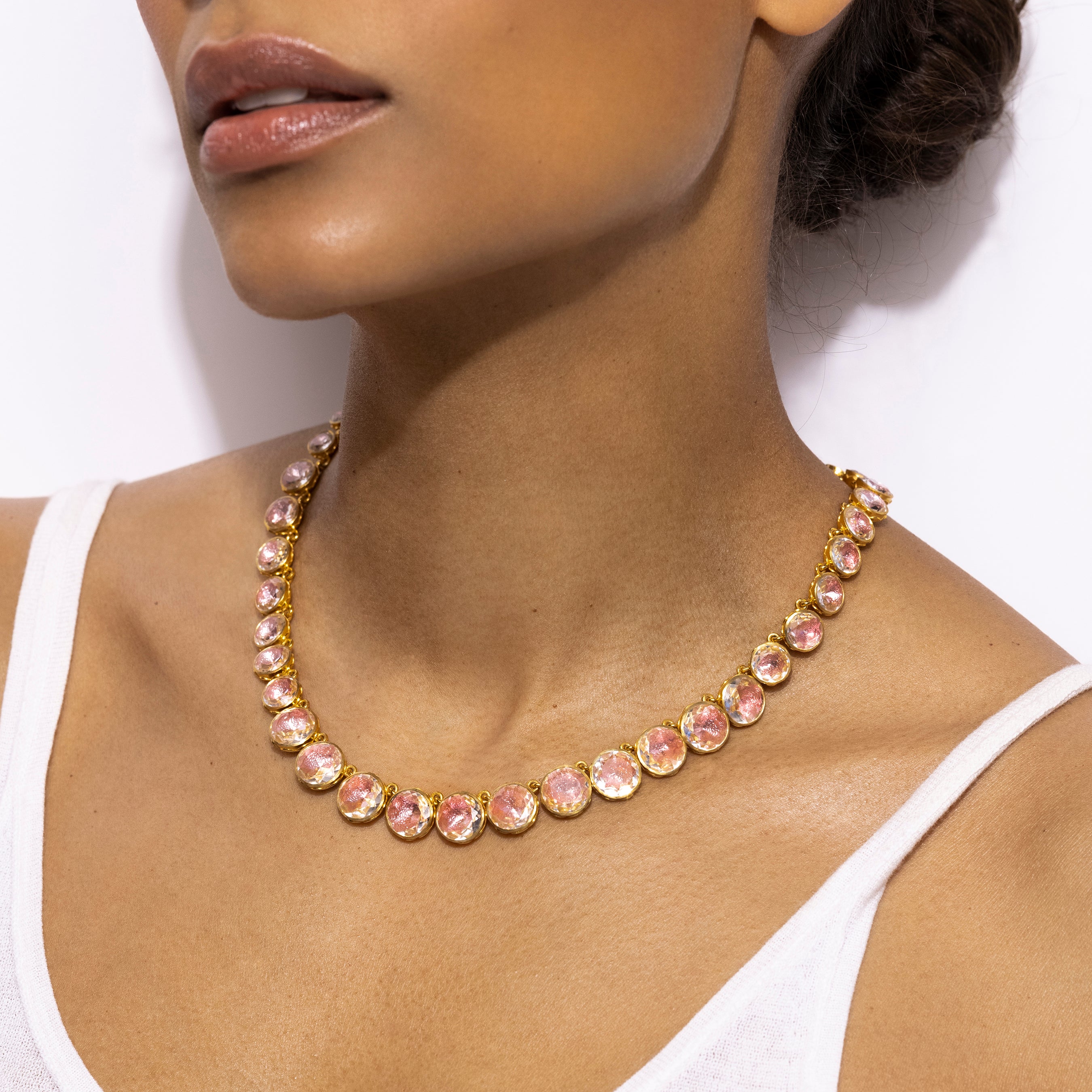 alt-catherine-round-riviere-blush-gold-wash-model