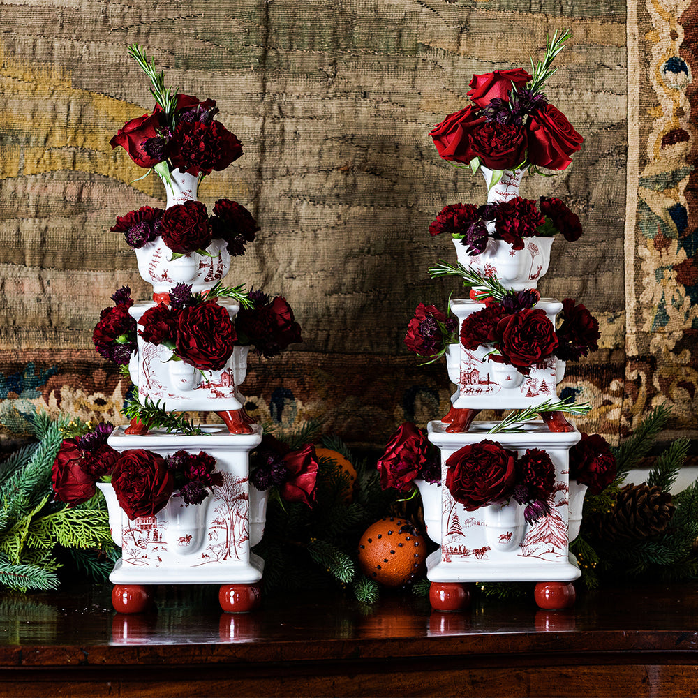 Country Estate Winter Frolic Ruby Tulipiere