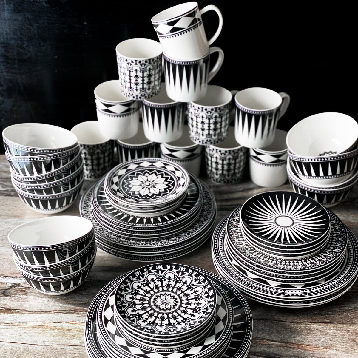 Casablanca Collection 60PC Dinnerware Set from Caskata