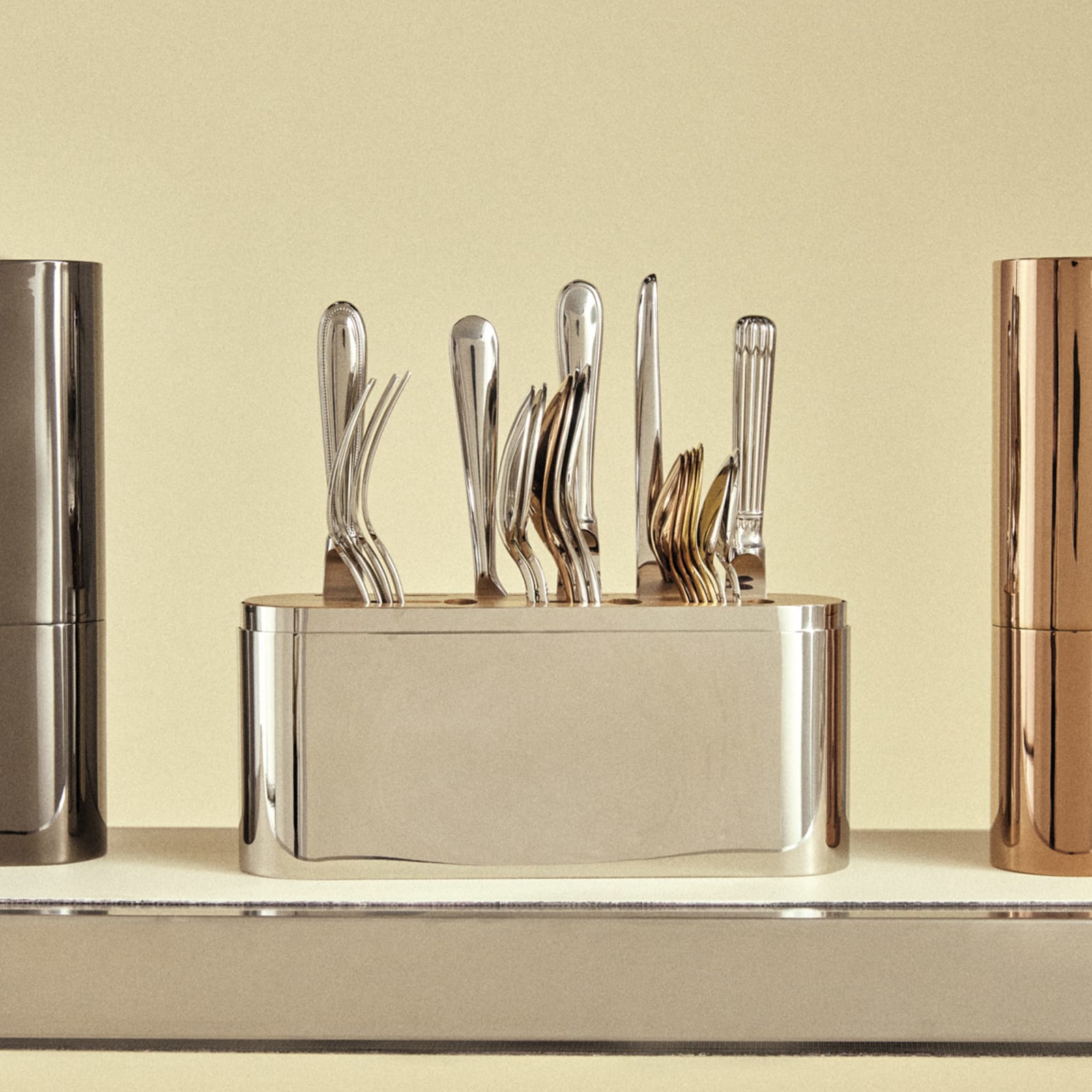 Compose your set with the Stainless Steel case Concorde Variations