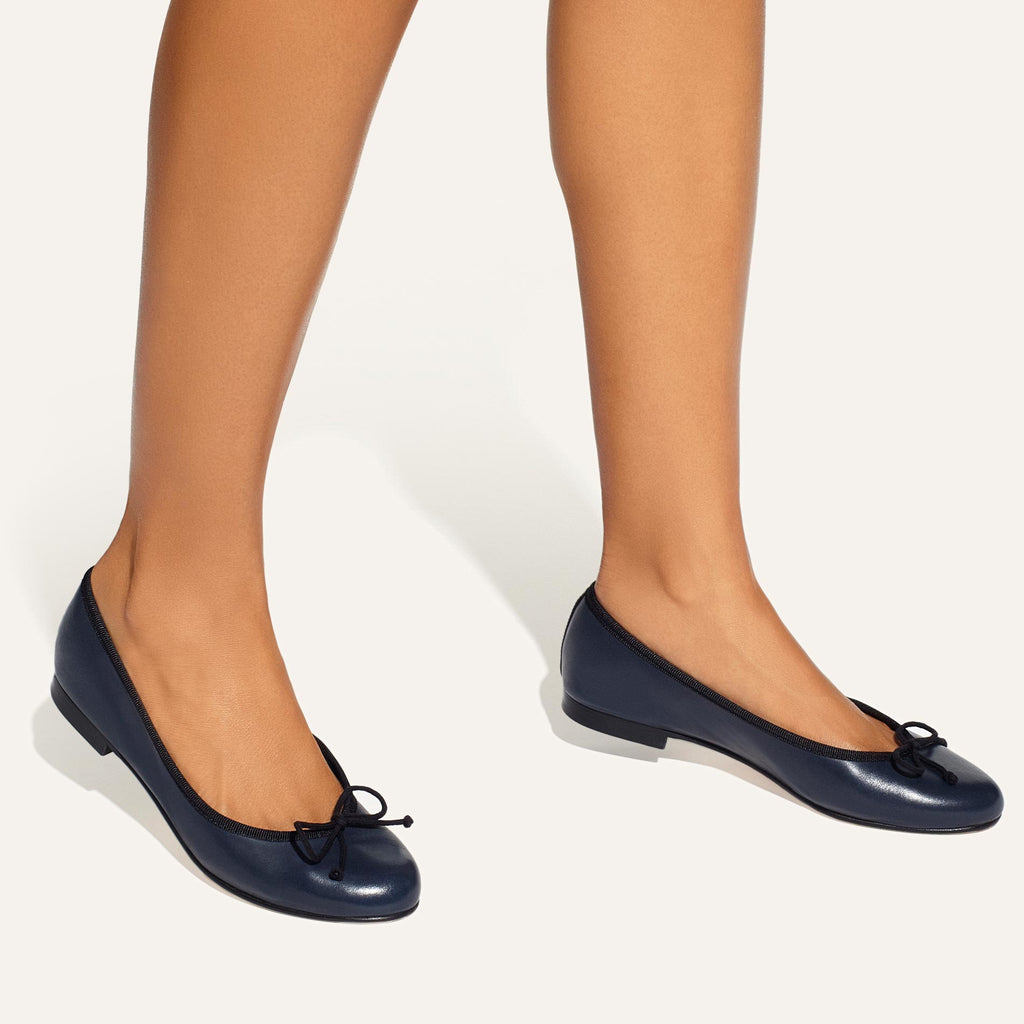 The Demi in Black and Navy