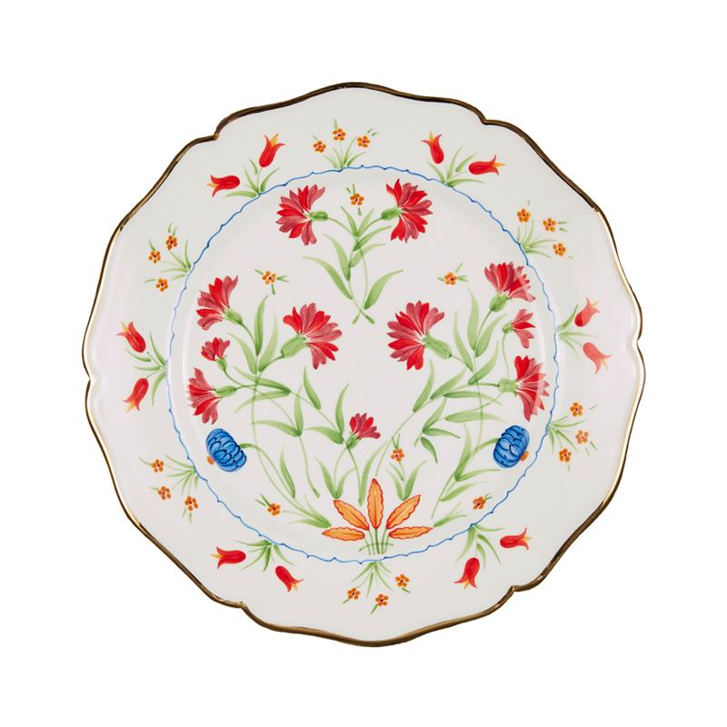 Top view of Josefina Dinner Plate with Gold Rim showcasing hand-painted floral bouquets and scalloped gold edge on a white background