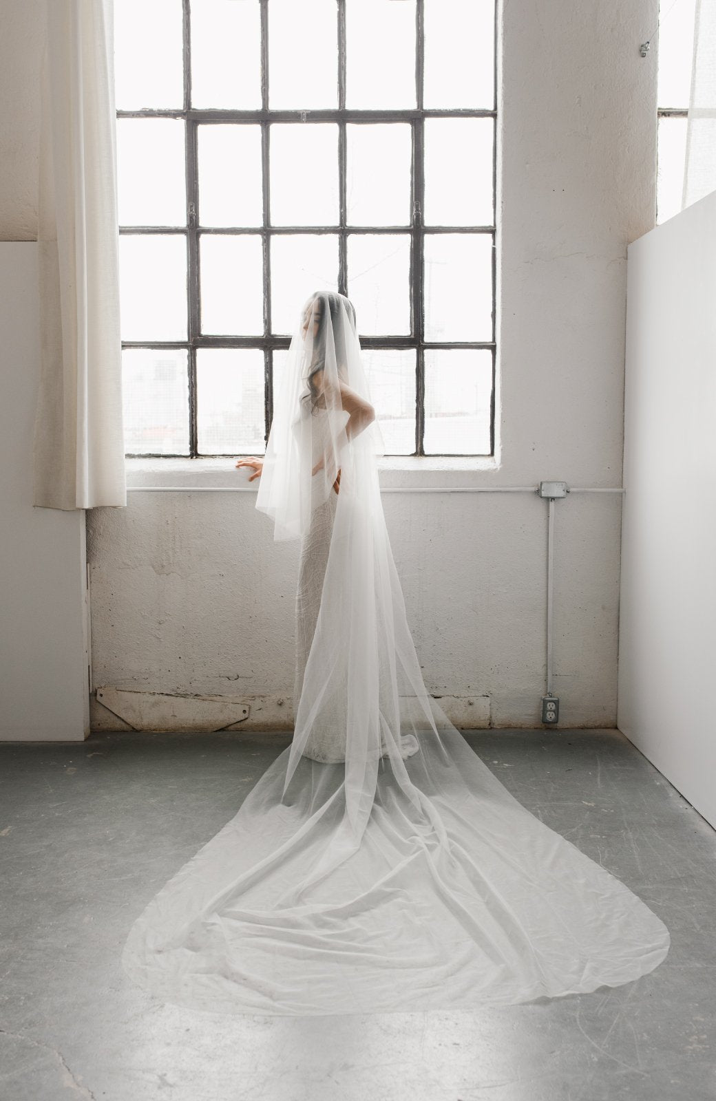 silk wedding dress with veil Pearly Long Veil