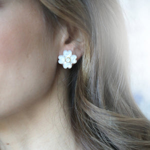 Elle Stud Earring in Mother of Pearl