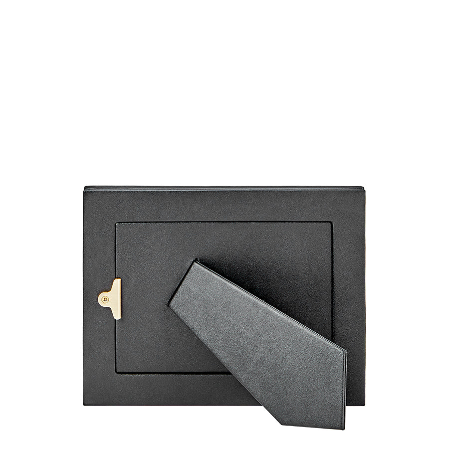 Studio Frame in Black Traditional Leather