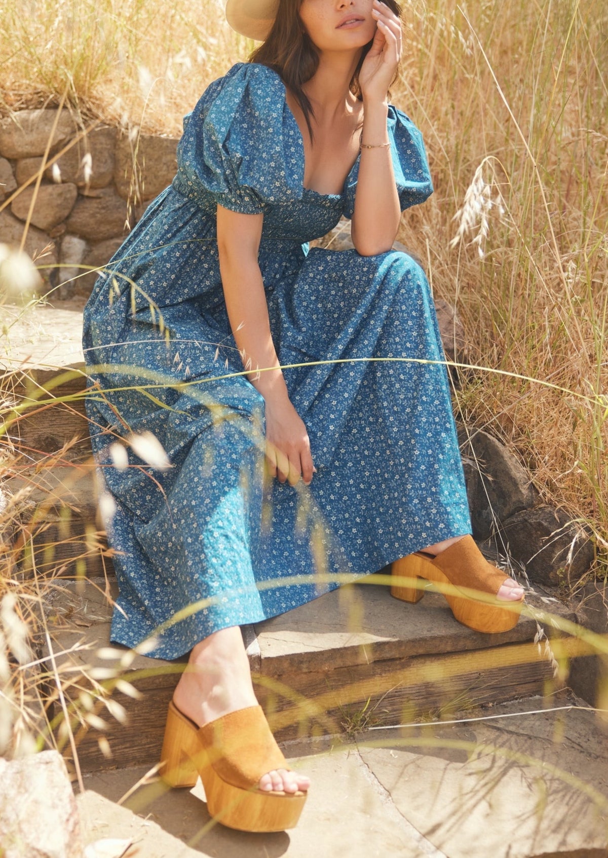 Aurora Puff Sleeve Maxi Dress in Queen Blue Mini Alabaster Floral