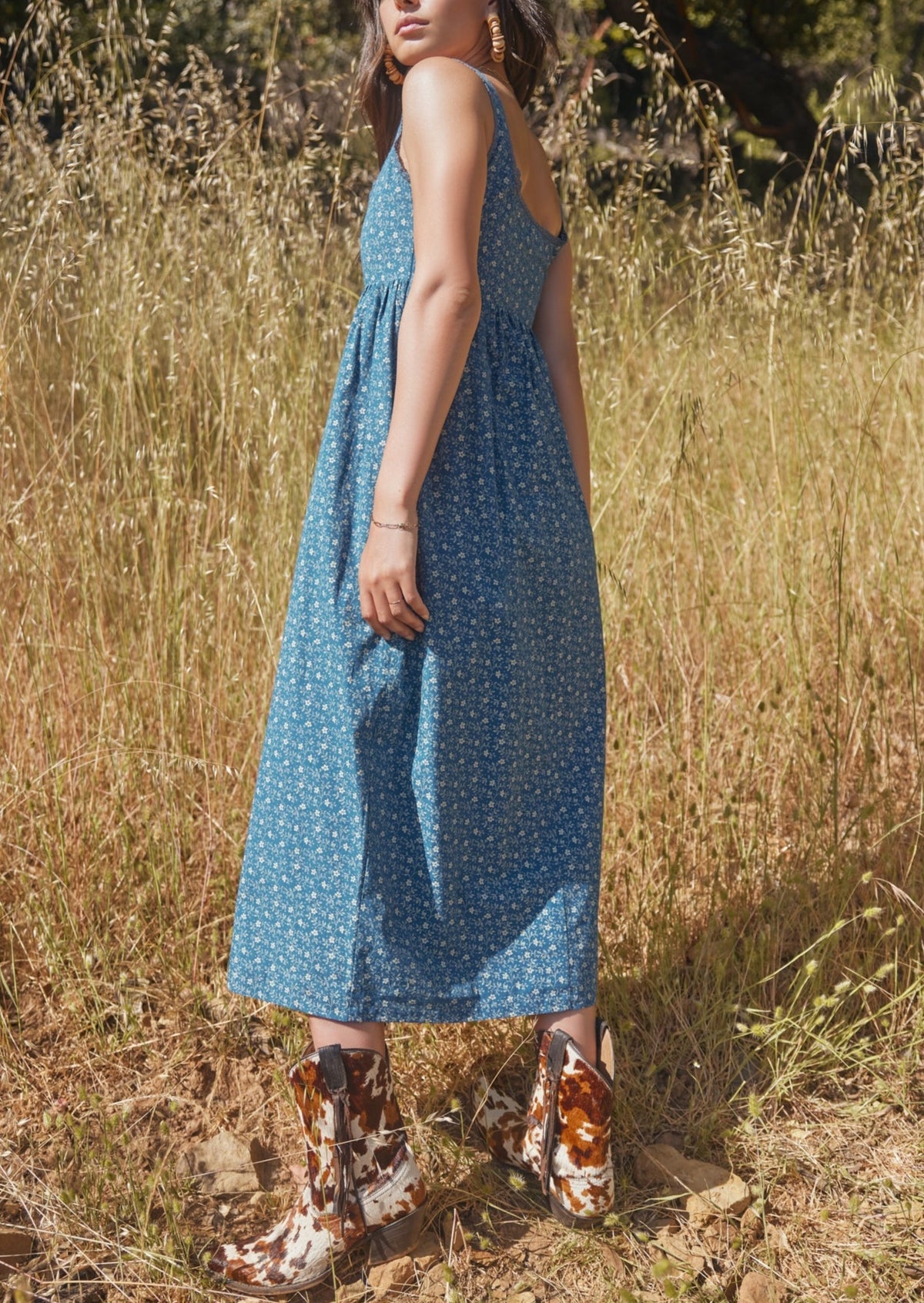 Emily Midi Dress in Queen Blue Mini Alabaster Floral