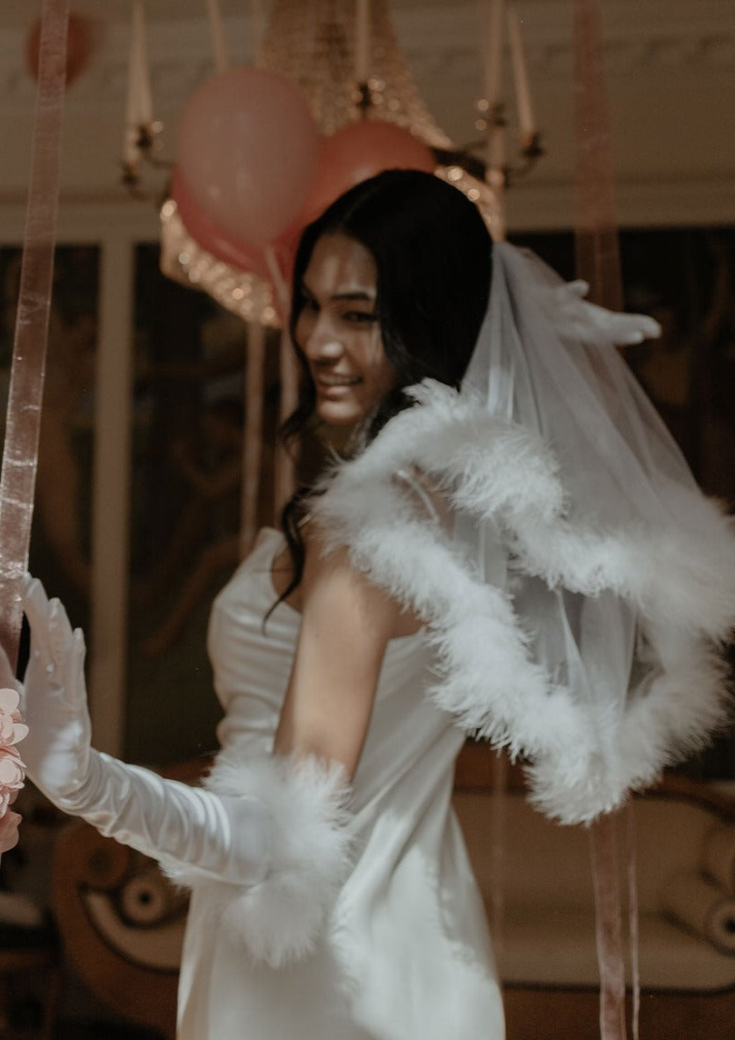 Feather Trim Veil