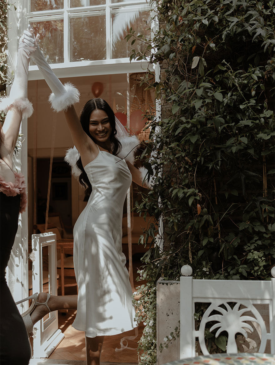 Feather Trim Veil