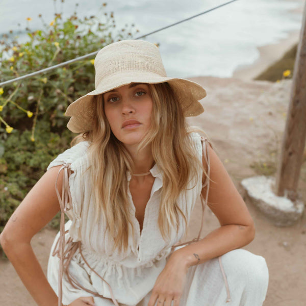 Packable Scallop Crochet Bucket in Natural Over The Moon