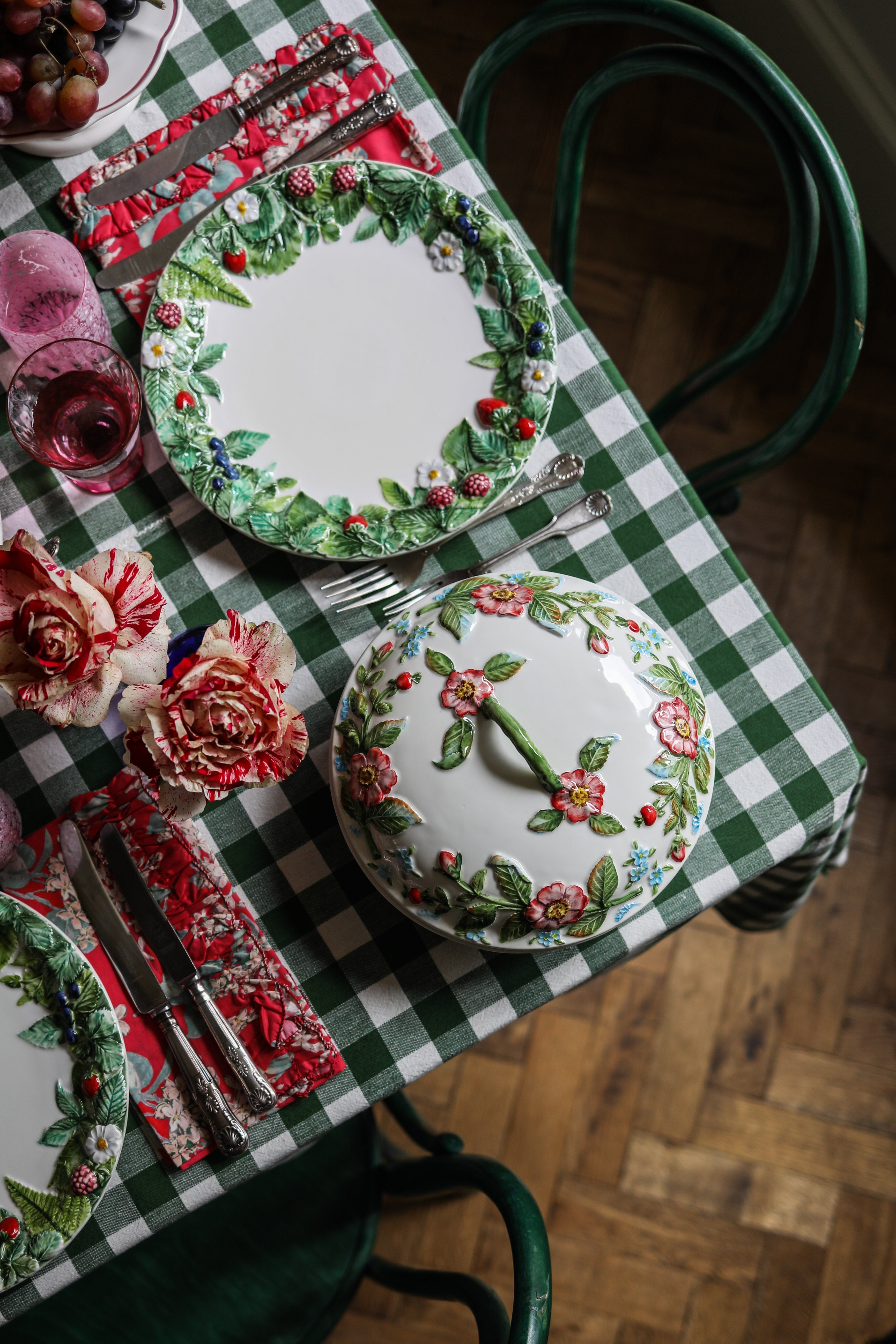 Frutti Di Bosco Dinner Plate - Skye McAlpine Tavola