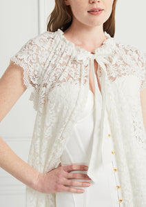 Savannah is 5’8” and wears a size XS in the White Eyelet color:White Lace