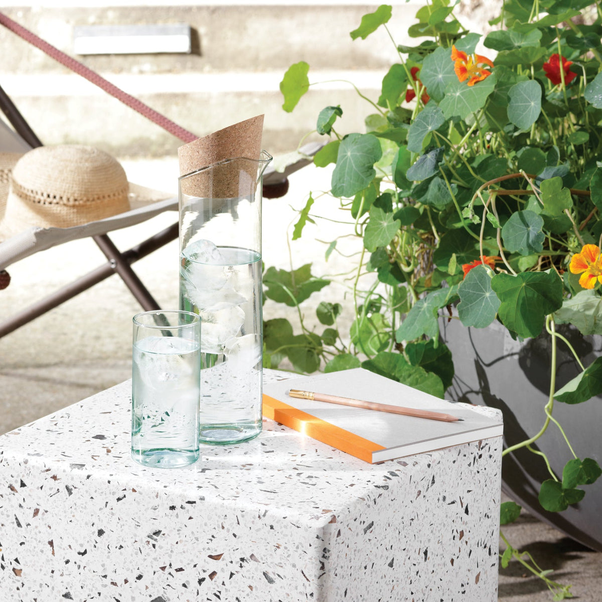 Canopy Carafe & Cork Stopper