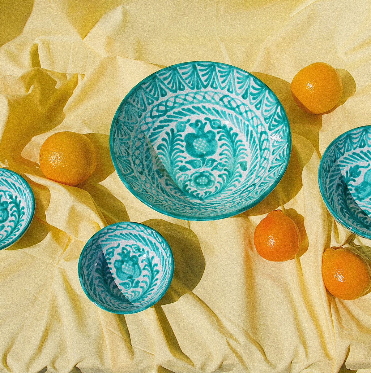 LARGE bowl with hand painted designs - Pomelo casa