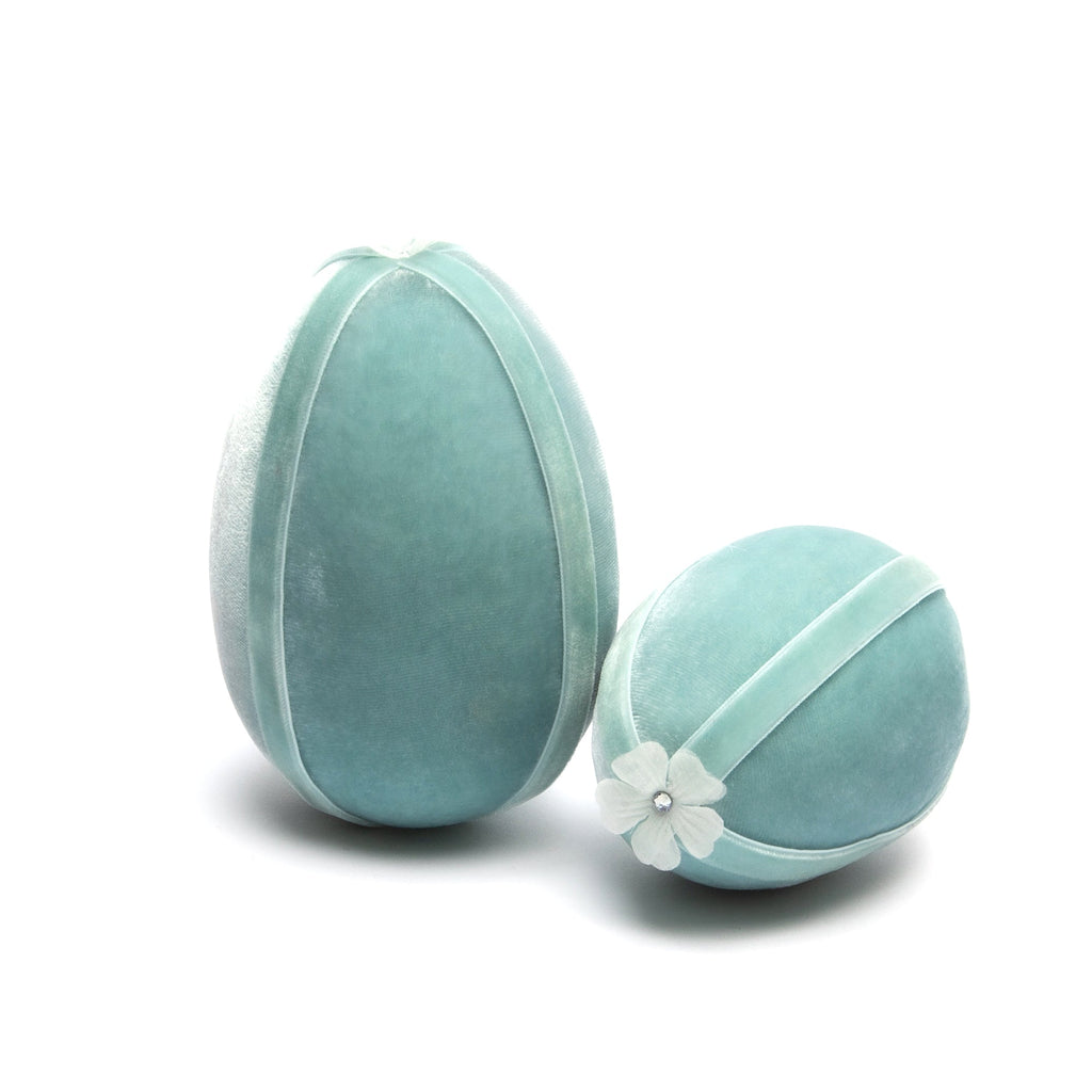 Seafoam Ribbon Trimmed Egg