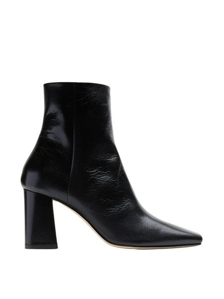 Isa Boot in Black Leather | Over The Moon