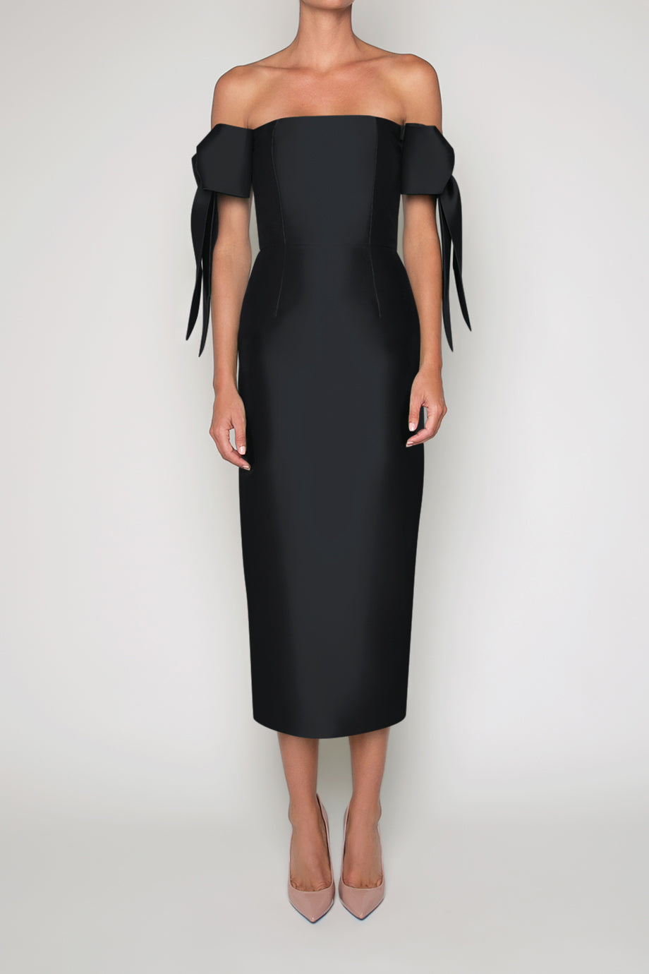 Isabella Silk and Wool Midi Dress Black / 16