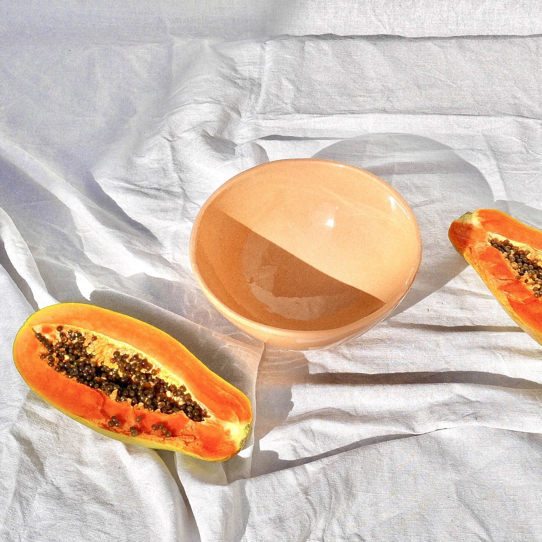 Casa Melocoton Medium Bowl with Peach Glaze