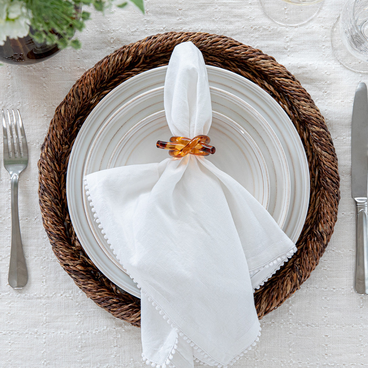 Berry Trim White Napkin