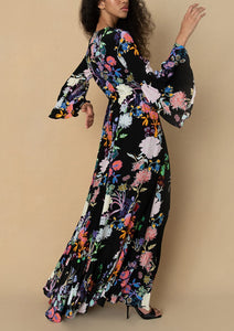 Astrea Crepe Maxi Dress in Jardin Black