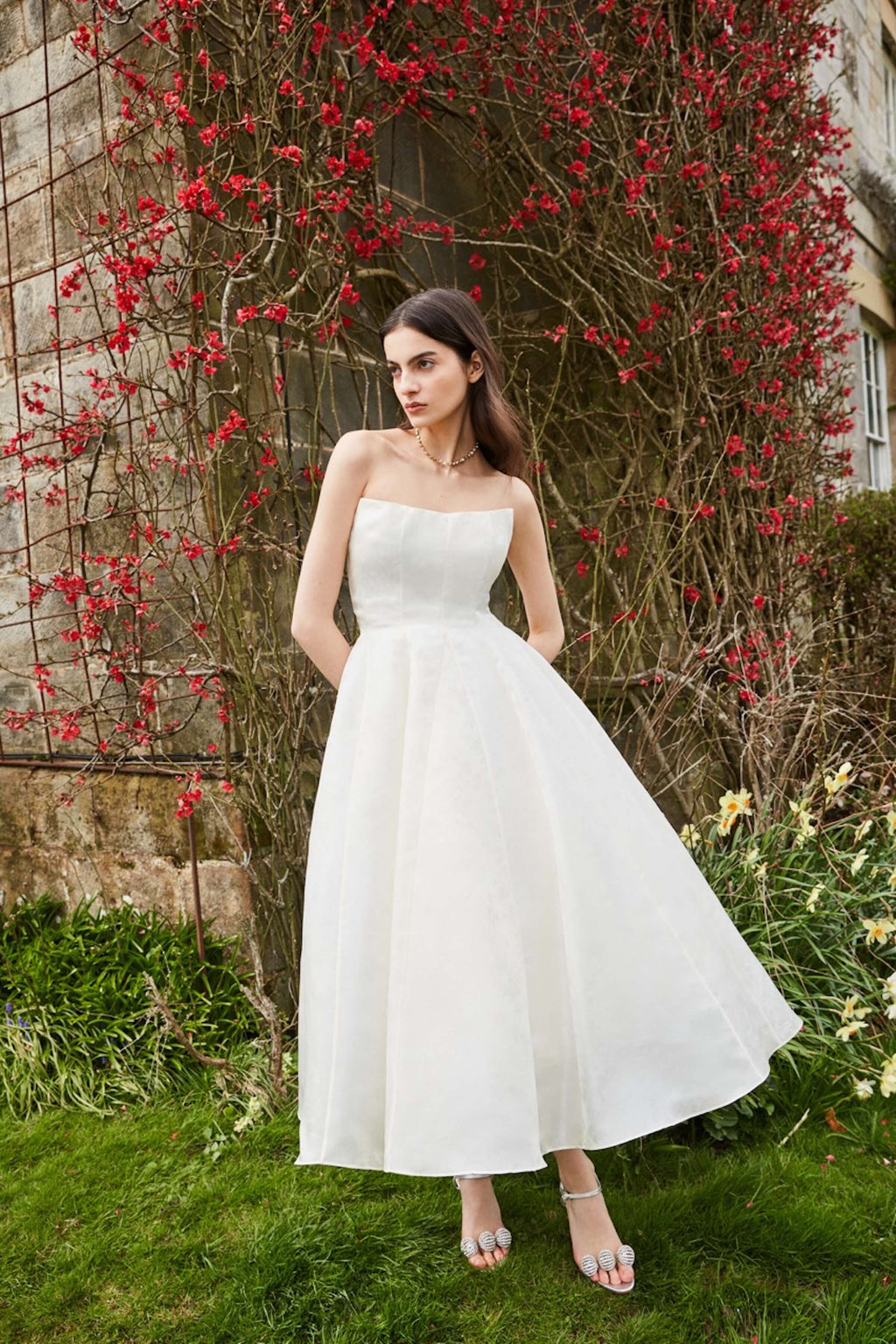 Fiorela White Floral Jacquard Strapless Midi Dress Fiorela White Floral Jacquard Strapless Midi Dress