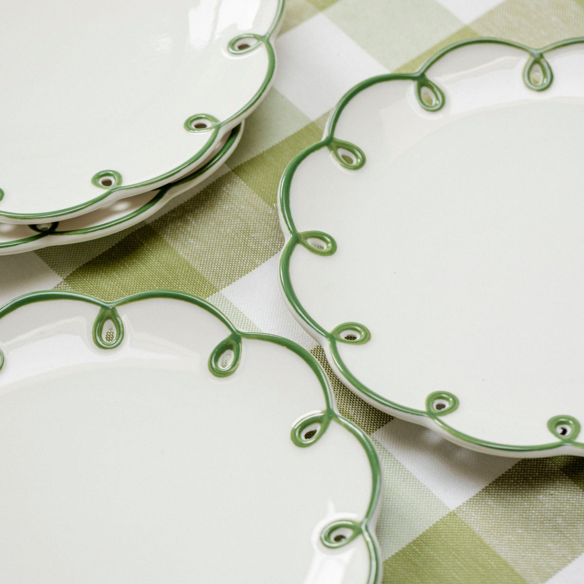 Green Edged Squiggle Starter Plate, Set of 4