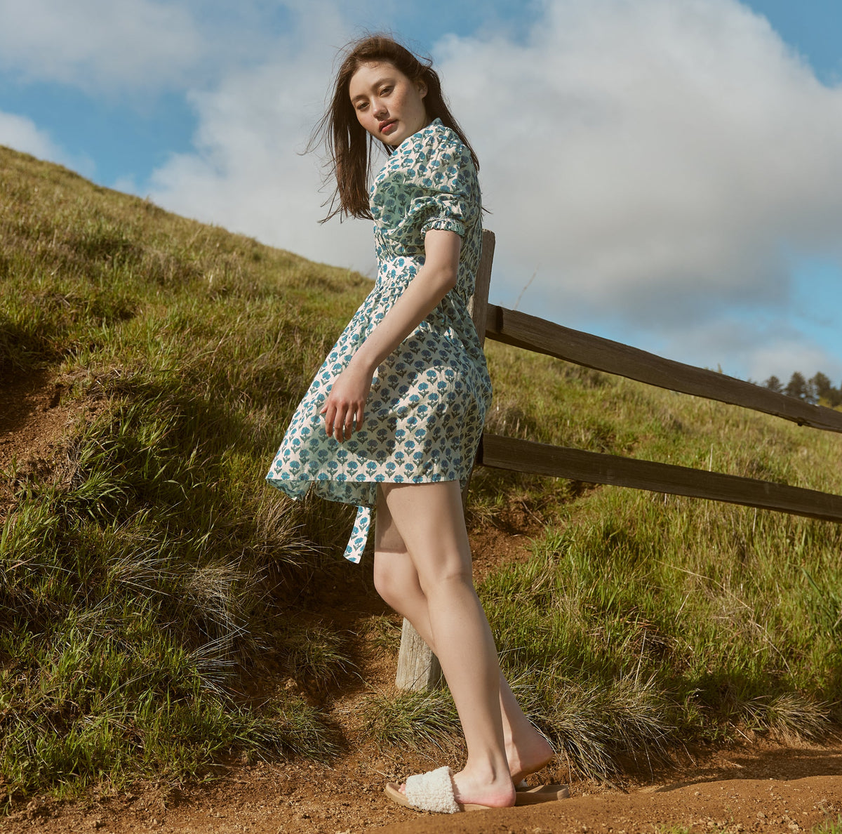 Sophia Mini Robe in Ivory Blue Bell Floral