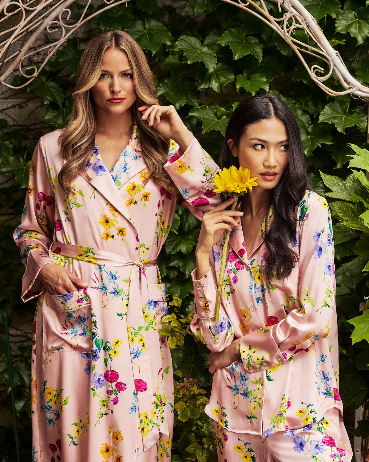 Women’s Blush Brilliant Botanical Silk Pajama Set