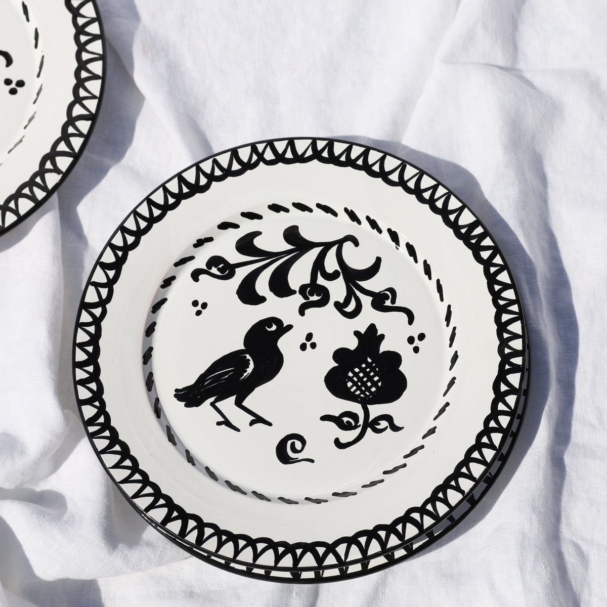 Casa Blanca & Negra Dinner Plate with Traditional Designs