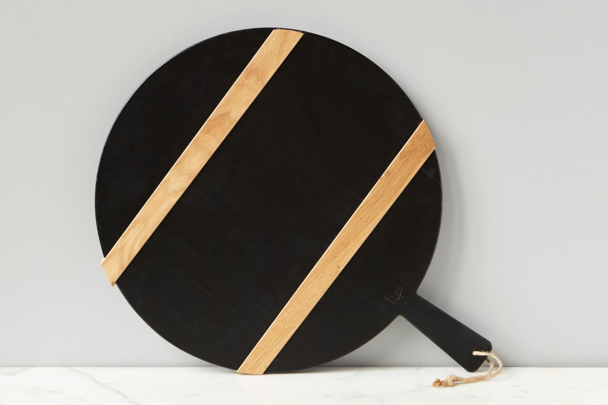 Black Round Mod Charcuterie Board