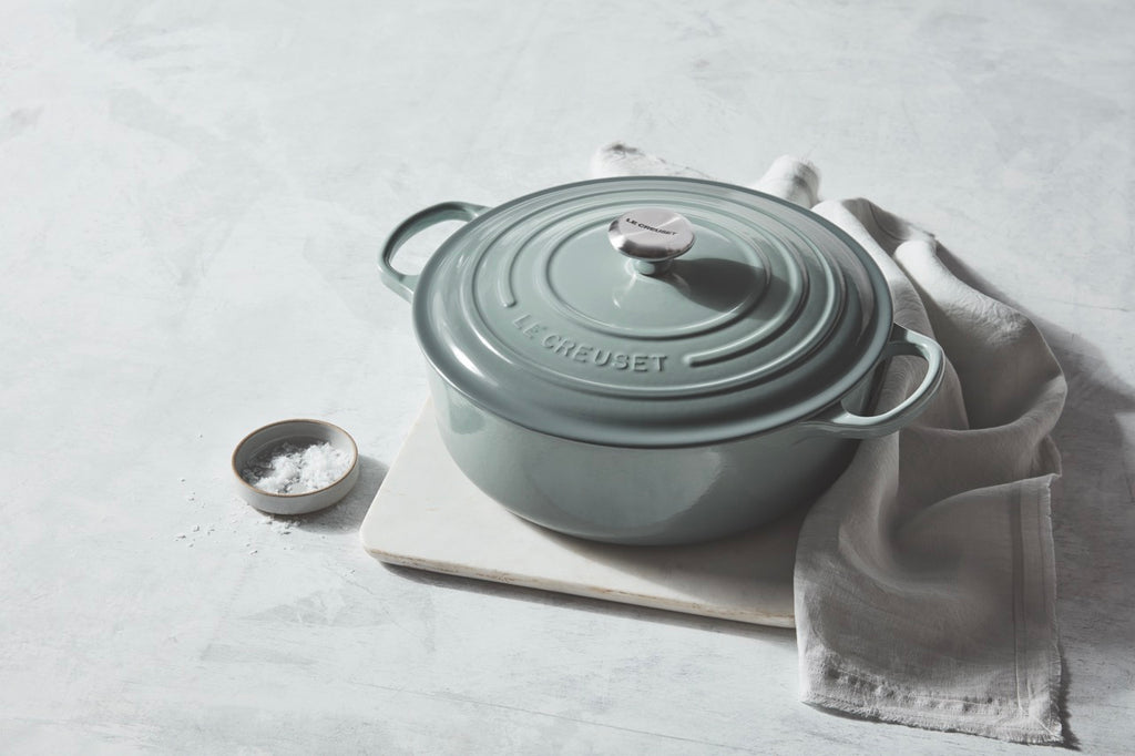 Signature Round Dutch Oven in Sea Salt
